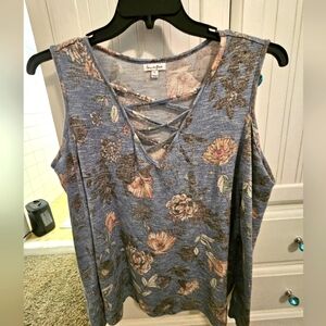 Cold shoulder top